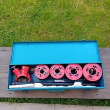 Filiera manuale per tubi